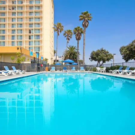 Crowne Plaza VENTURA BEACH by IHG