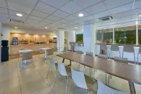 City Express by Marriott Manzanillo - parking