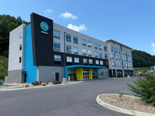 Tru by Hilton West Bristol TN - Gym
