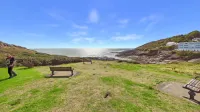 15 Bridal Mews - 2 Bedroom Chalet - Mumbles - Chalets