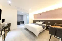 Two Nights Business Hotel - bar