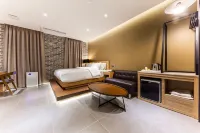 Cheongju J Hotel