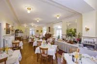 Hotel Villa Westend Hotels in Marlengo