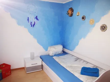 Haus Falke Отели в г. Фисп