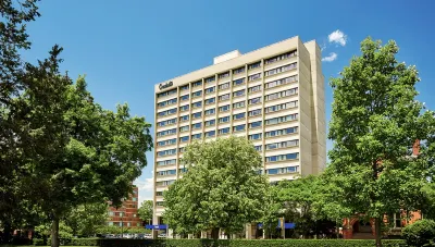 Graduate by Hilton Ann Arbor Hotels near University of Michigan Museum of Natural History