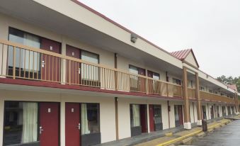 Red Roof Inn Fredericksburg South