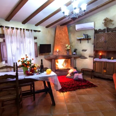 Romantic House for 2 People with Jacuzzi
