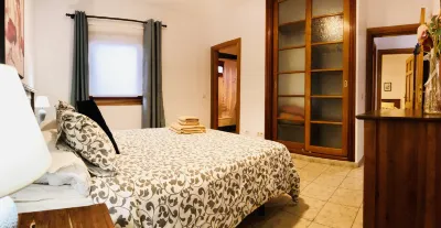 Villa Neptuno with Private Pool, Sea View, Sat-tv & Free Wifi