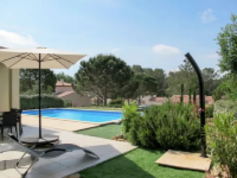 Au Romarin Hotels in Bagnols-en-Foret