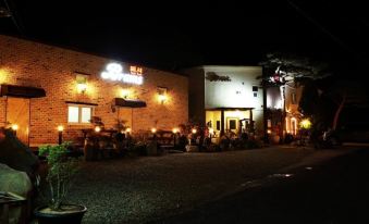 Jeongeup Brahms Pension A - Housity