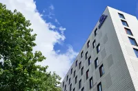 Hilton London Tower Bridge Hotel dekat The Shard