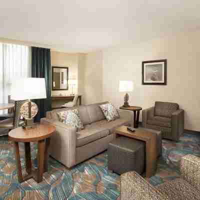 DoubleTree by Hilton Hotel West Palm Beach Airport Rooms