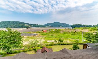 Ganghwa Island Pine Scented Pension