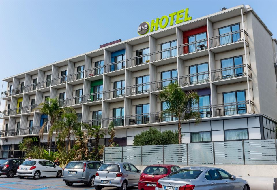 B&B Hotel Savona-Savona Updated 2022 Room Price-Reviews & Deals | Trip.com