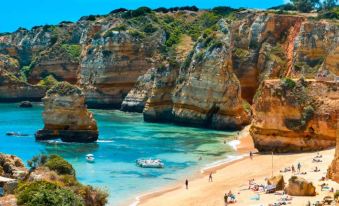 2 Bedroom Apartment 500m from the Beach - Algarve