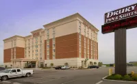 Drury Inn & Suites Greenville Hotels in Грінвілл