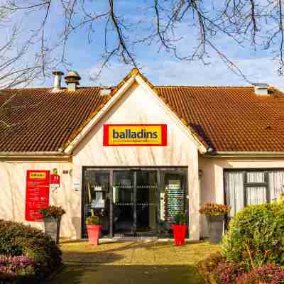 Initial by Balladins la Roche-Sur-Yon Hotel Exterior