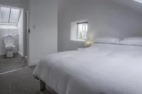 Brook Cottage - 1 Bedroom Cottage - Dale Hotels in 
