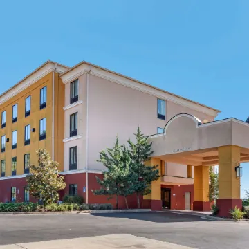 Comfort Inn & Suites