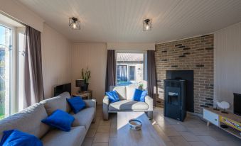 Bungalow Westende Blue 6 Persons