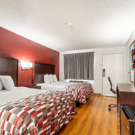Red Roof Inn Phoenix - Midtown Отели рядом с достопримечательностью «Альгамбра»