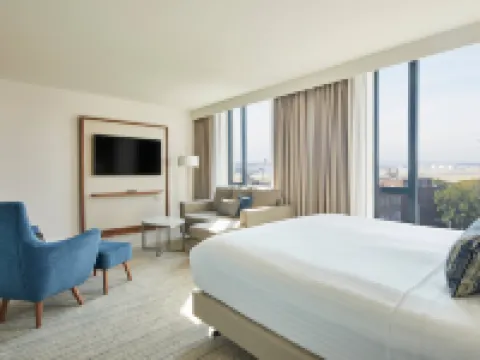Courtyard London Heathrow Airport Hotels in Hillingdon