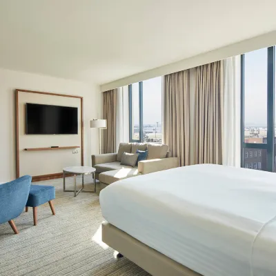 Courtyard by Marriott London Heathrow Airport Hotels near Hayes