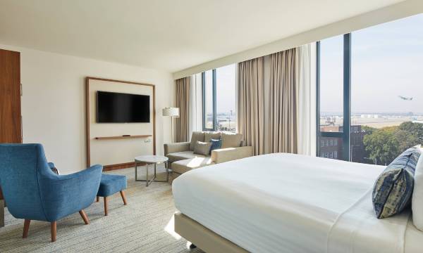Courtyard by Marriott London Heathrow Airport