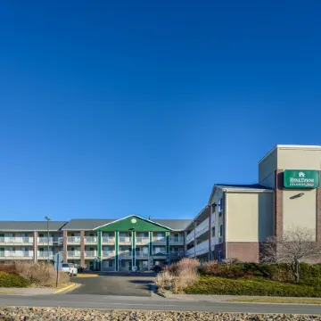 HomeTowne Studios Denver - Thornton