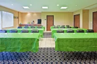 Holiday Inn Express & Suites Paragould