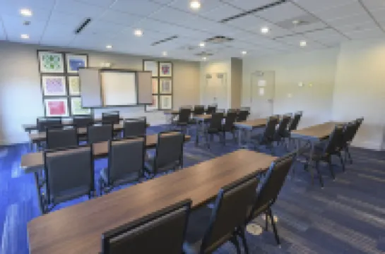 Holiday Inn Express & Suites RICHWOOD - CINCINNATI SOUTH by IHG Hotels in Boone County