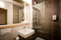 Greet Hôtel Prévessin Genève Aéroport Hotels in Prevessin-Moens