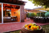 Luxury Home in Tuscany Near Pisa and Florence - Two Bedrooms 4+1 Pl Hotels in Palaia