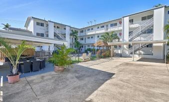 Cocos Holiday Apartments