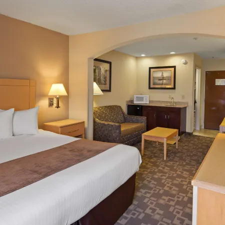 SureStay Plus Hotel by Best Western Roanoke Rapids I 95