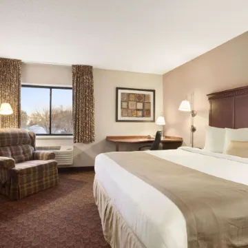 Baymont by Wyndham Sioux Falls Near West 41st Street Отели в г. Су-Фолс