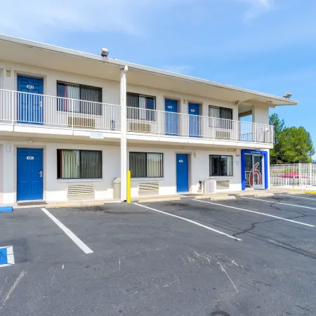 Motel 6 Redding, CA - Central