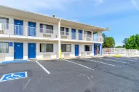 Motel 6 Redding, CA - Central Hôtels à : Redding