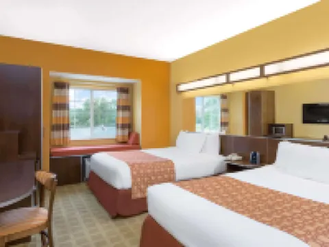 Microtel Inn & Suites by Wyndham Greenville/University Med Hotels in Pitt County