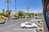 Wafer 450 Hotel - parking