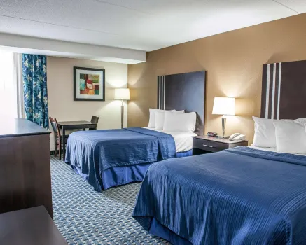 Quality Inn Terre Haute University Area โรงแรมใกล้Isu Hulman Center