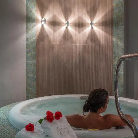 Poseidon of Paros Hotel & Spa