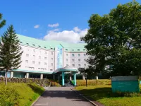 Biei Shirogane Onsen Hotel Park Hills Hotel in zona Stagno Blu