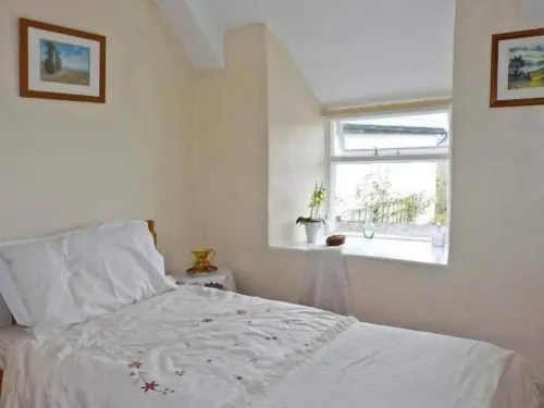 Coles Cottage Hotels in Torridge District
