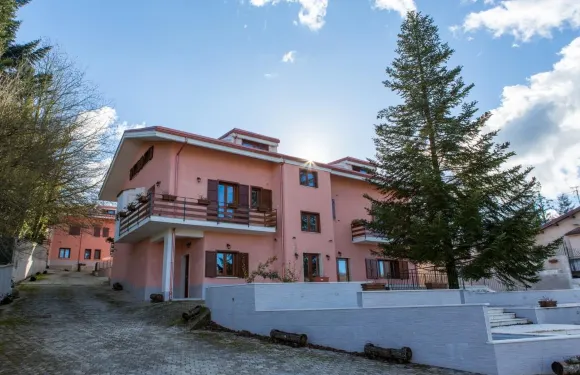 莫摩斯卡迪諾鄉村度假村