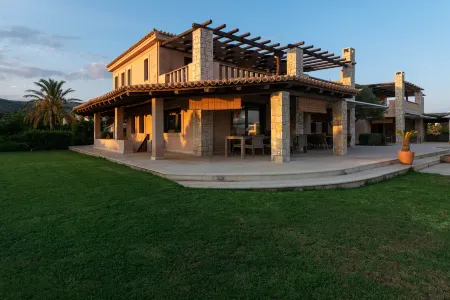 Therme Sea Luxury Lodge Отели в г. Порто-Хели