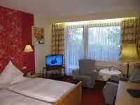 Hotel Pension Marie-Luise, Hotel Garni فنادق في Bad Bevensen