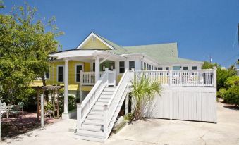 Georgianne Inn & Suites