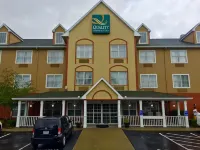 Quality Inn & Suites Cincinnati Sharonville