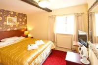 The George & Horn near Newbury Hotels in Kingsclere